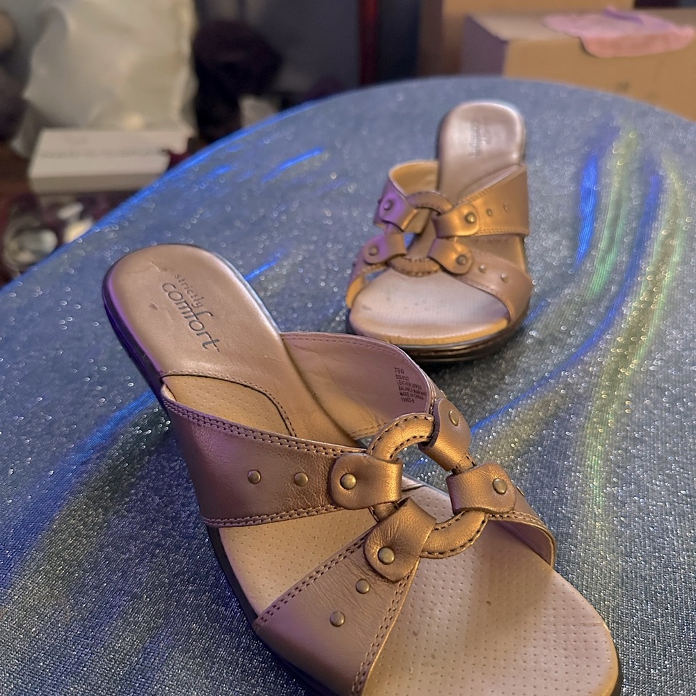 Gold mules